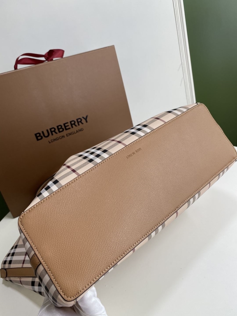 Bv*b*rry shopping bags